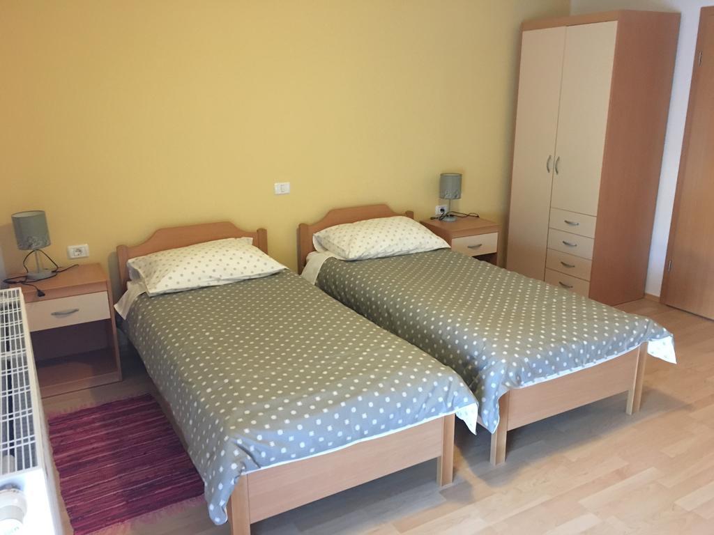 Guest House Okrepcevalnica Zemonska Vaga Ilirska Bistrica Exterior photo